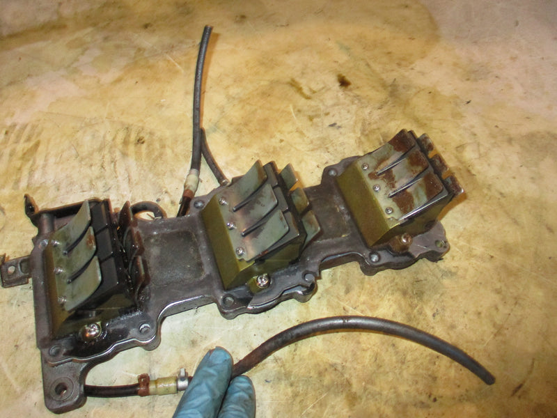 Yamaha 90hp 2 stroke outboard intake manifold and reeds (6H1-13641-02-94)