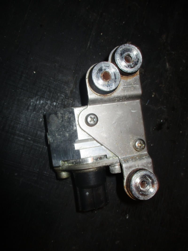 Yamaha HPDI 300hp outboard pressure sensor (60V-82380-00-00)