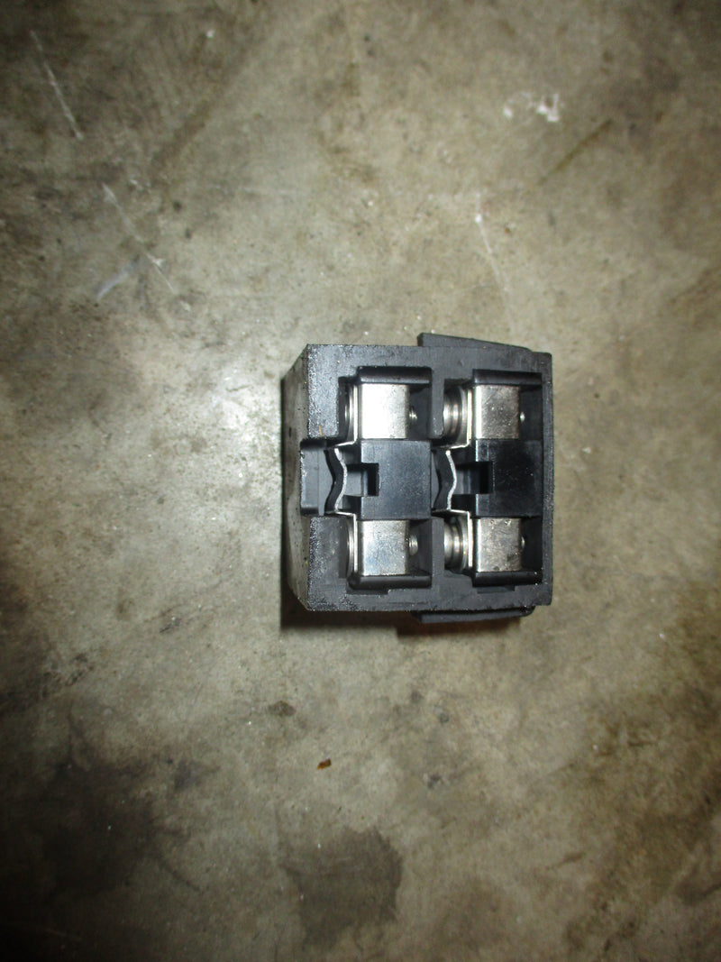 Yamaha OX66 200hp Saltwater series 2 outboard fuse block (61A-82150-00-00)