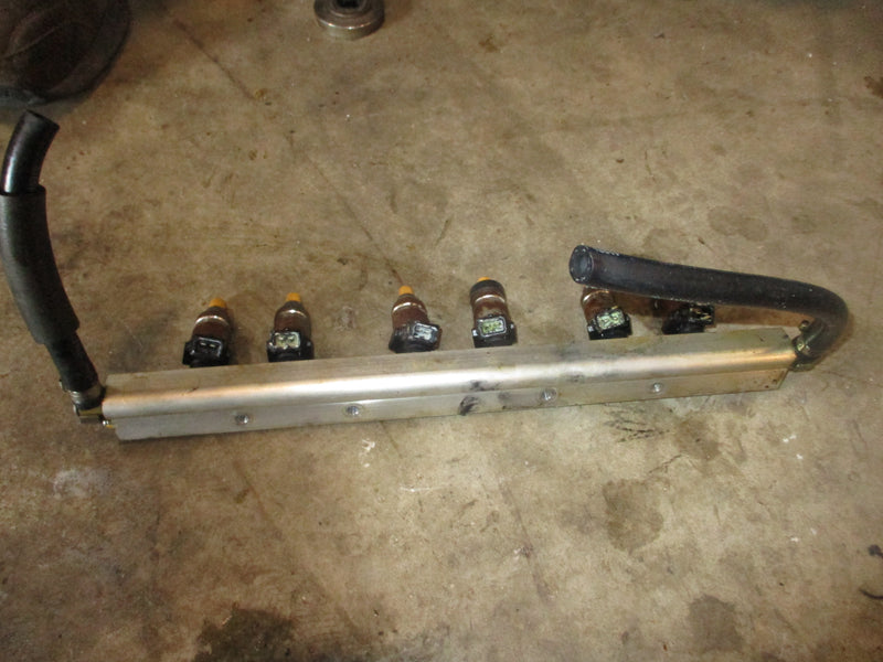 Yamaha OX66 200hp Saltwater series 2 outboard fuel rail and injector set