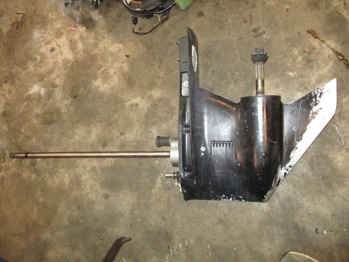 Mercury 225hp 3.0L 2 stroke outboard 25" shaft SEI lower unit PARTS ONLY