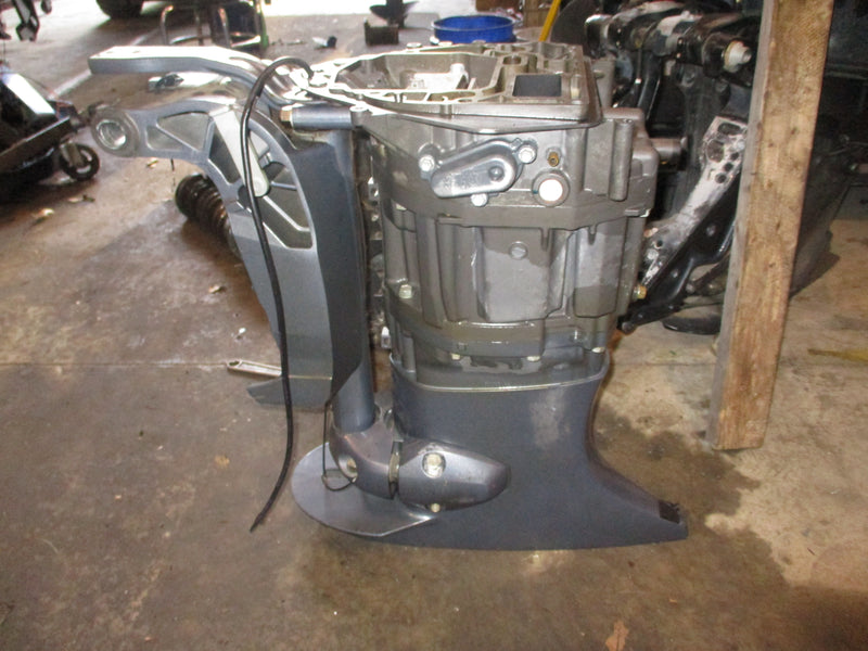 Yamaha 115hp 4 stroke outboard 25" mid section