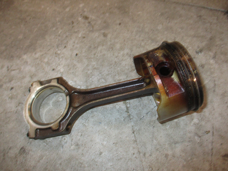 Yamaha 80hp 4 stroke outboard piston and rod (67F-11640-00-00)