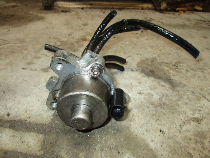Mercury 135hp Optimax outboard oil pump (857149-1)