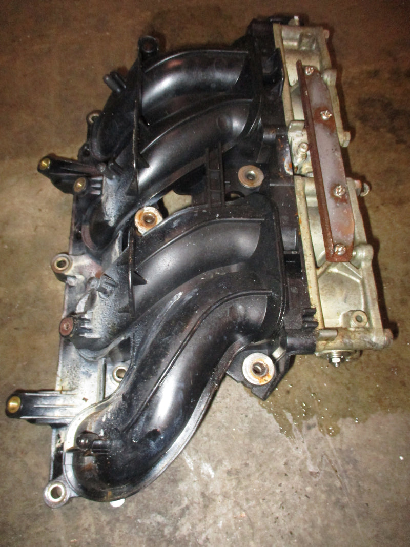 Yamaha 150hp 4 stroke outboard intake manifold with throttle body