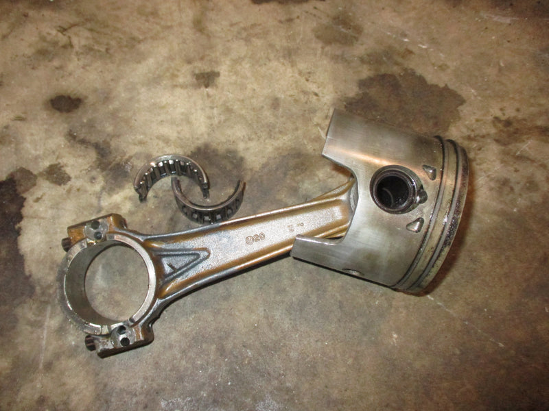 Evinrude Ocean Pro 200hp outboard starboard piston and rod (436859)