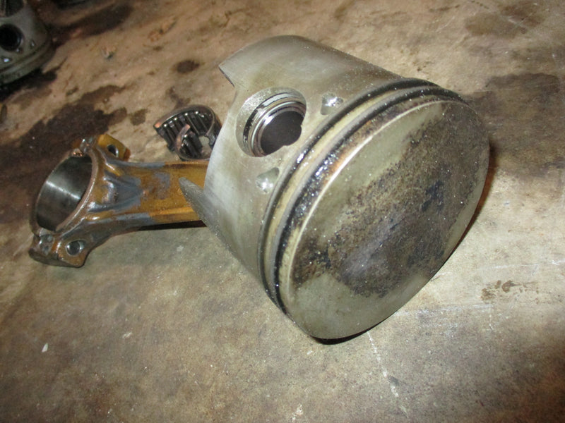 Evinrude Ocean Pro 200hp outboard starboard piston and rod (436859)