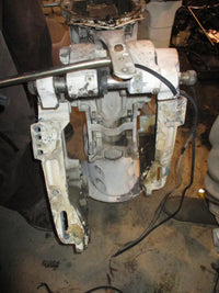 Load image into Gallery viewer, Evinrude Ocean Pro 200hp outboard 25" midsection
