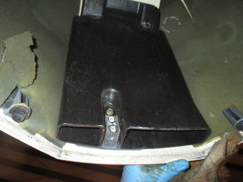 Johnson ocean runner 225hp outboard top cowling