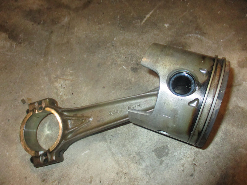 Evinrude ocean pro 225hp outboard starboard piston and rod (436859)