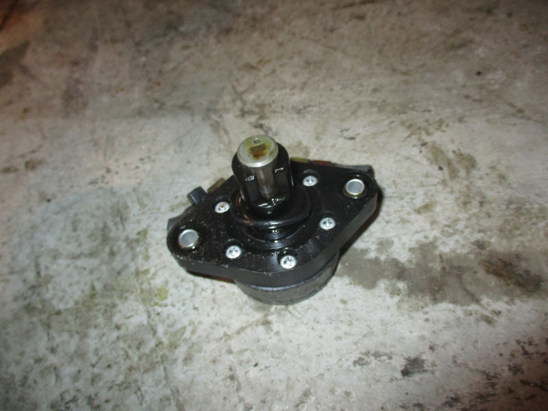 Suzuki DF40 40hp outboard fuel pump (15100-87J03)