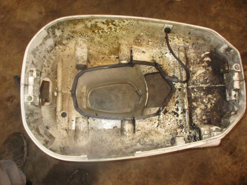 Evinrude Ficht 115hp outboard side cover set (438958) (438959)