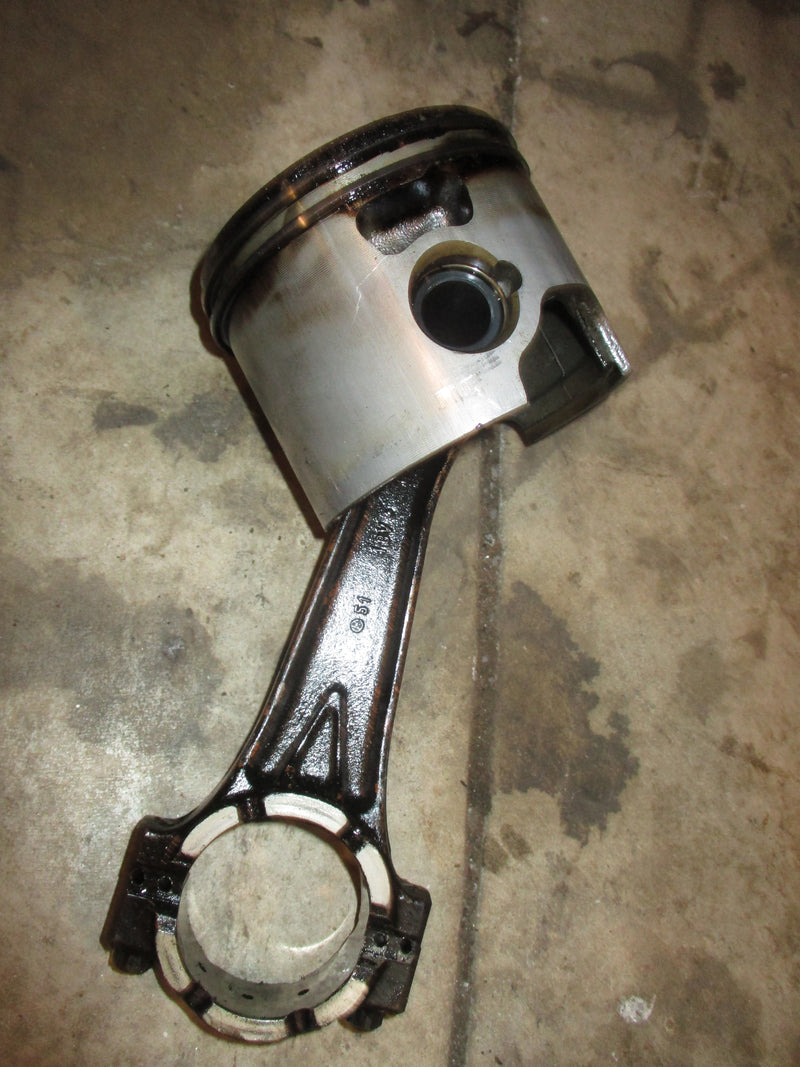 Evinrude ETEC 225hp outboard starboard piston and rod (5006517)