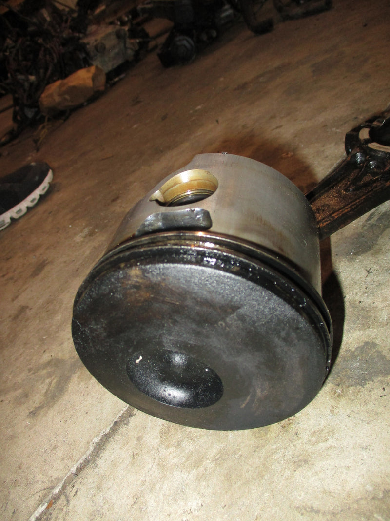 Evinrude ETEC 225hp outboard starboard piston and rod (5006517)