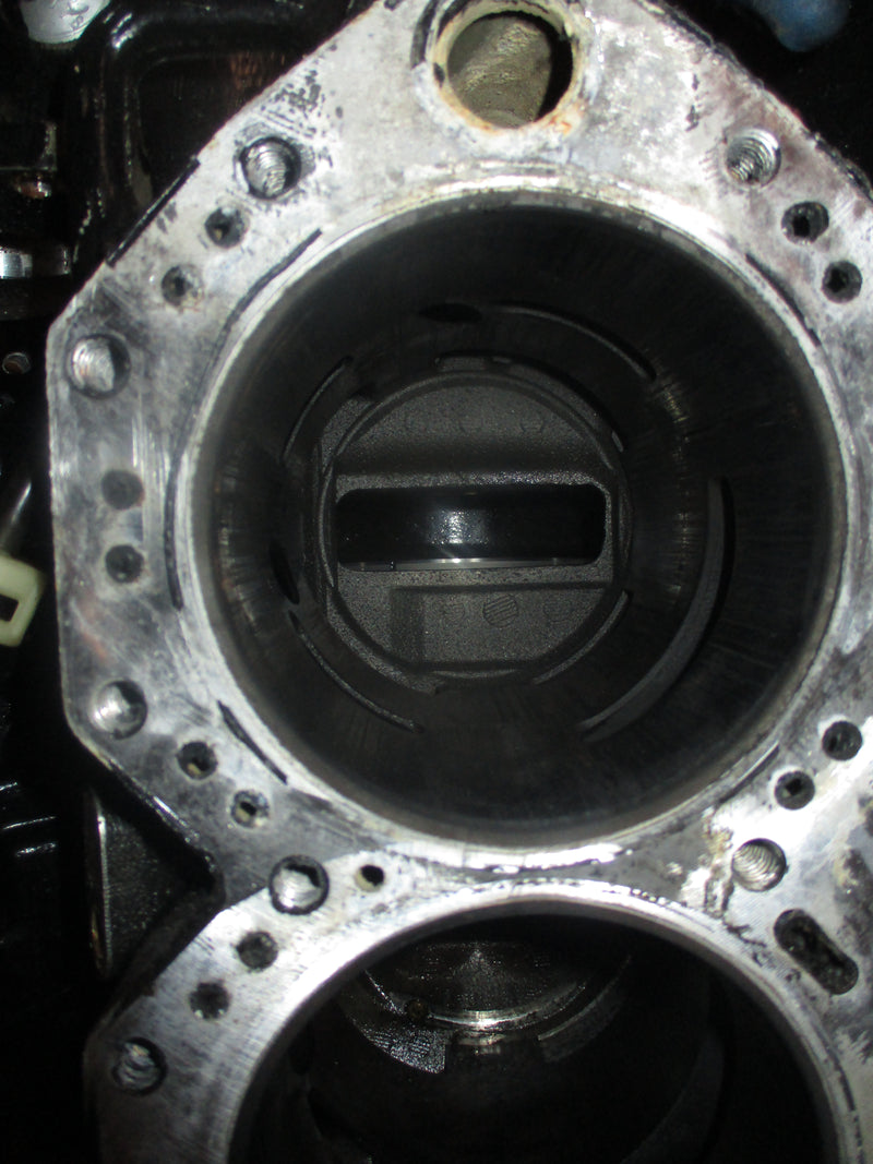 Evinrude Ficht 115hp outboard crankcase block