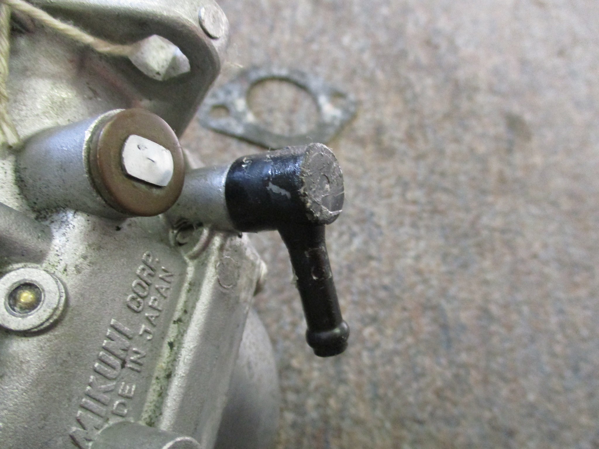 1986-1987 Suzuki DT75 75hp outboard carburetor (13202-95555