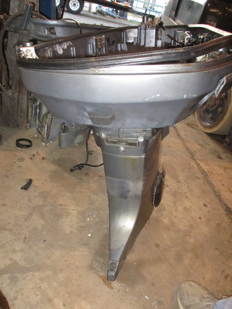 Yamaha VMAX HPDI 200hp outboard 20" shaft midsection