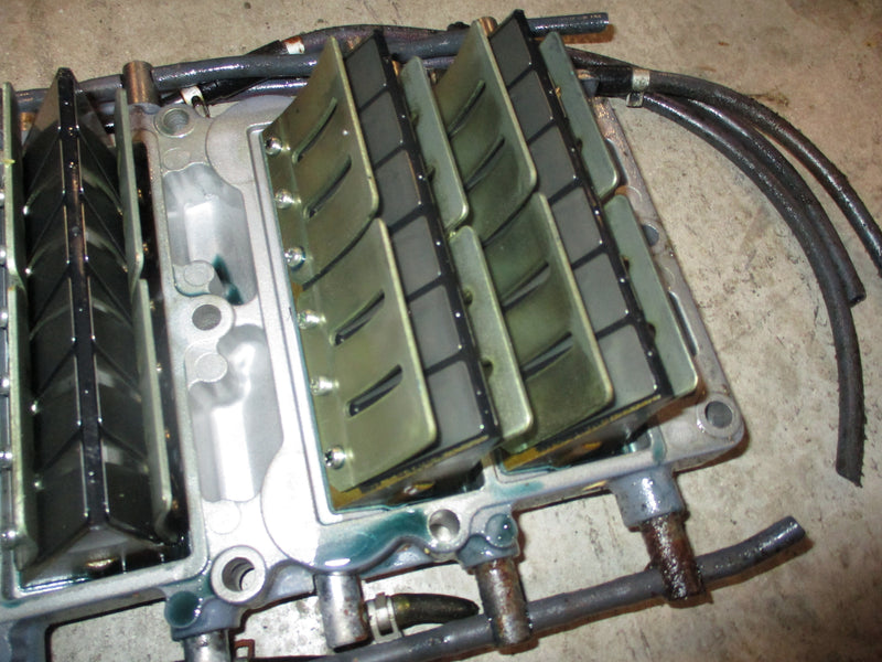 Yamaha VMAX HPDI 200hp outboard intake manifold with reeds (60V-13610-00)