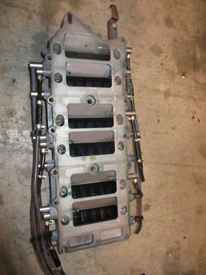 Yamaha VMAX HPDI 200hp outboard intake manifold with reeds (60V-13610-00)