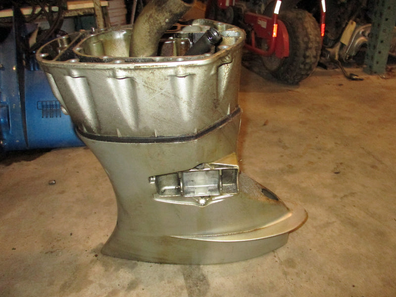 Honda 50hp 4 stroke outboard upper casing, oil pan, oil pickup