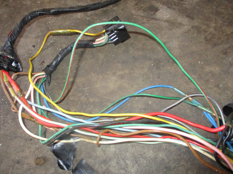 Yamaha 175hp 2 stroke outboard engine wiring harness (64D-82590-00-00)