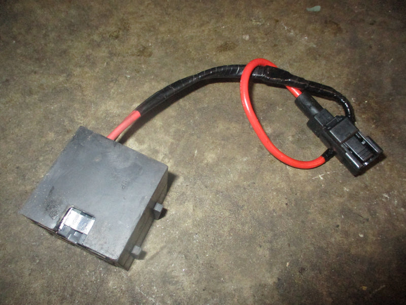 Yamaha OX66 200hp 2 stroke outboard fuse box with 2 fuses (61A-82153-00-00)