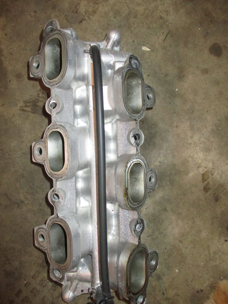 Suzuki DF300 300hp outboard intake manifold (13110-98J10)