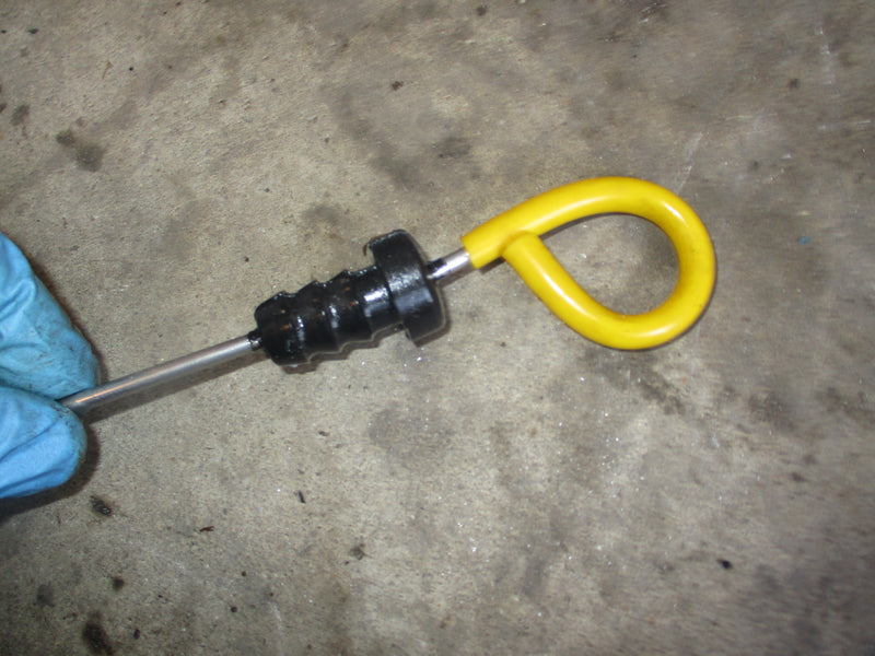 Yamaha 100hp 4 stroke outboard oil dipstick (67F-15362-00)