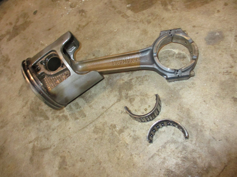Yamaha 225hp 2 stroke outboard port piston and rod (62J-01)