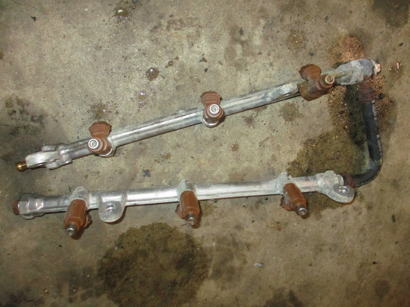 Suzuki DF300 300hp outboard fuel rail and injector set (15751-93J00)
