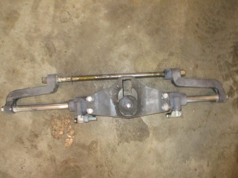 Yamaha 225hp 2 stroke outboard hydraulic steering ram