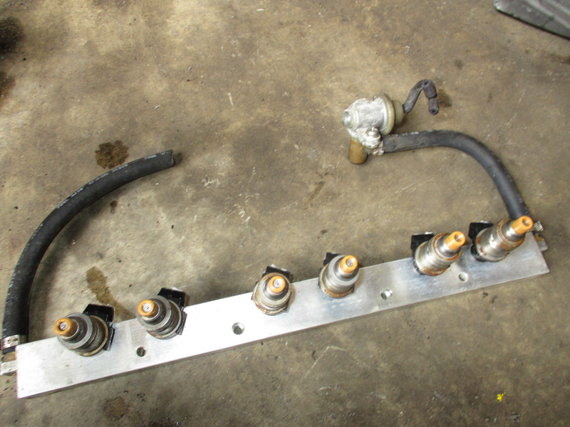 Yamaha 200hp 4 stroke outboard fuel rail and injector set (6DA-13161-00-00)