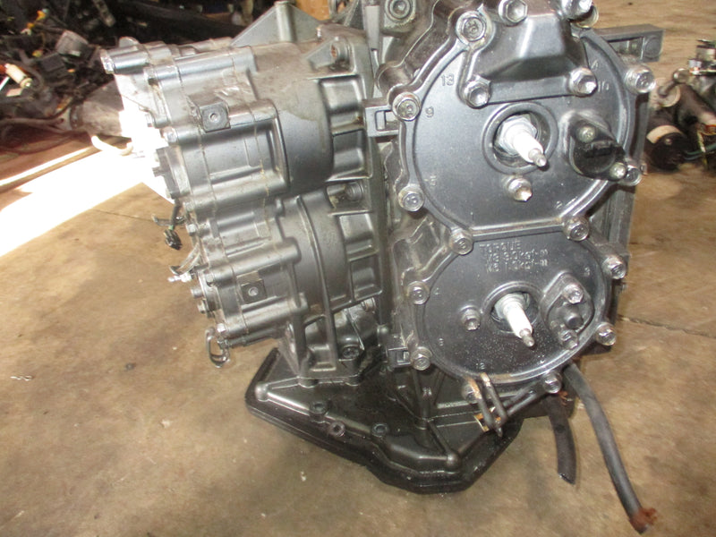 Suzuki DT100 outboard crankcase powerhead