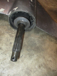 Load image into Gallery viewer, Suzuki DT 90 100 outboard 20" shaft lower unit
