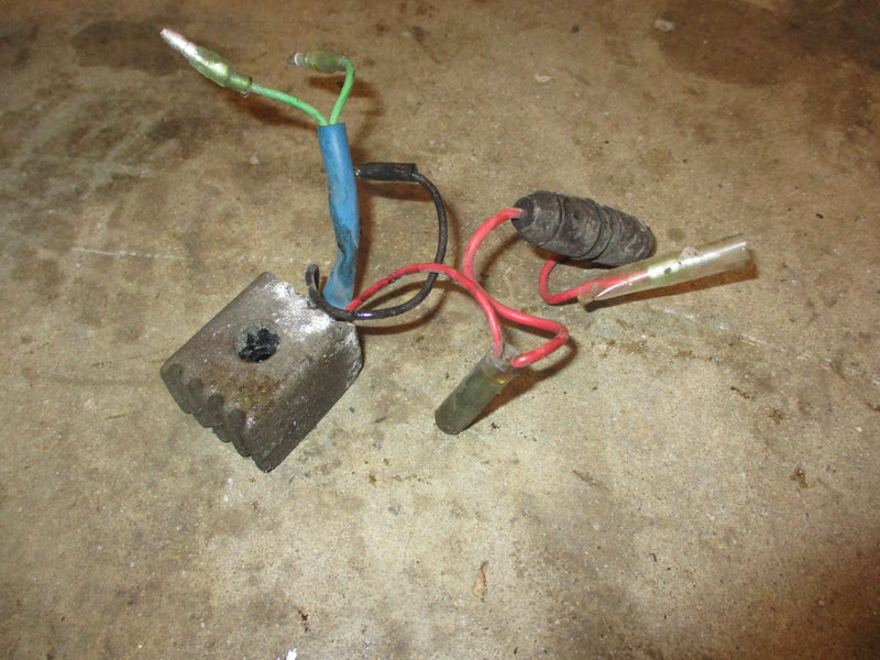 Yamaha 25hp 2 stroke outboard rectifier regulator (6G1-81970-62)