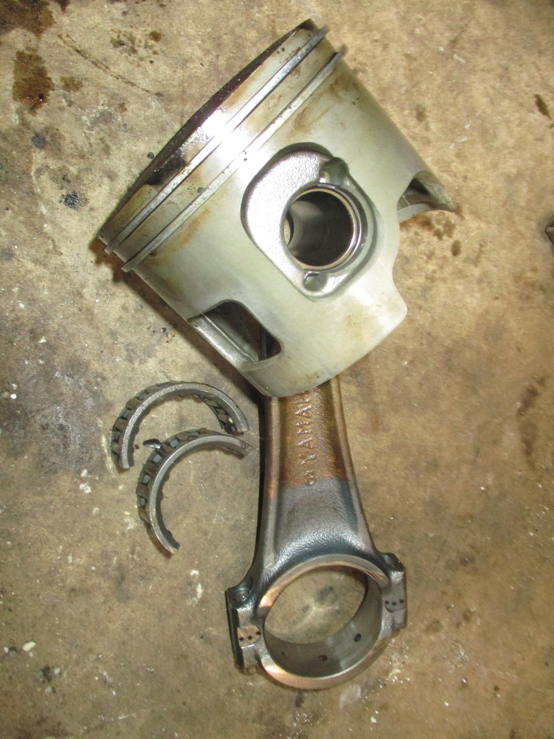 Yamaha OX66 200hp outboard starboard piston and rod (64D-01)