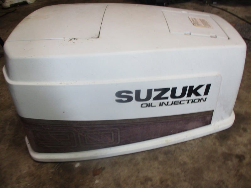 Suzuki DT90 outboard top cowling