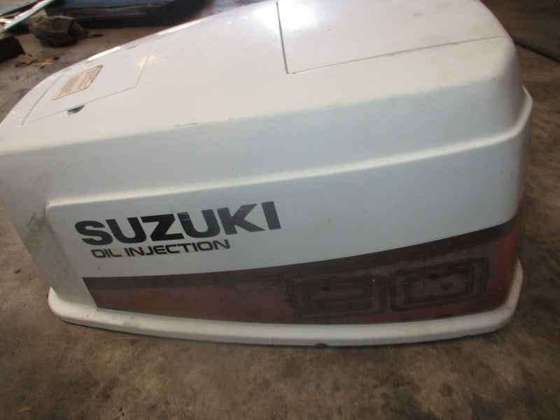 Suzuki DT90 outboard top cowling