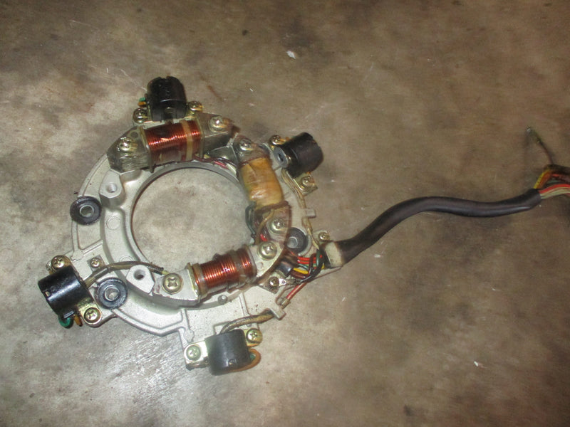 Suzuki DT90 outboard stator/ timer base (32101-87E00)