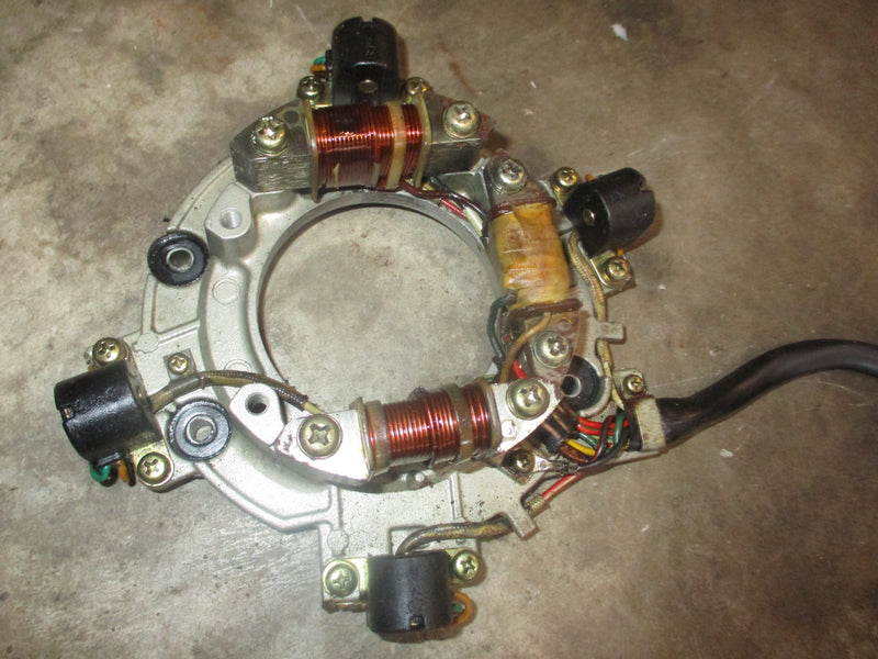Suzuki DT90 outboard stator/ timer base (32101-87E00)