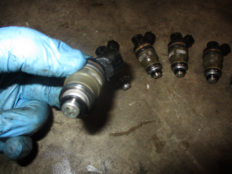 Suzuki DT 200hp outboard fuel injector set (15710-94900)