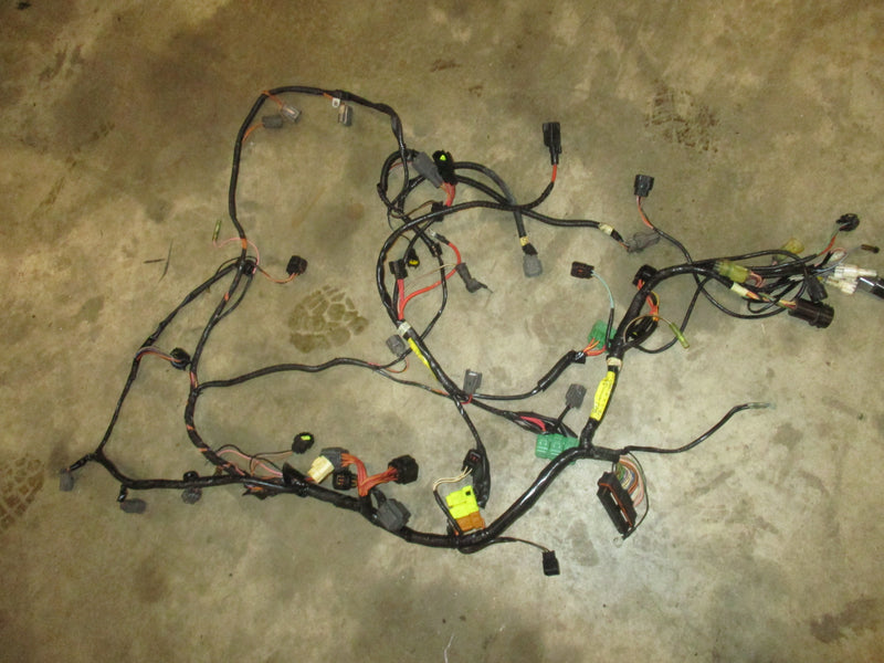 Yamaha 200hp 4 stroke outboard engine wiring harness FOR PARTS (69J-82590-51)