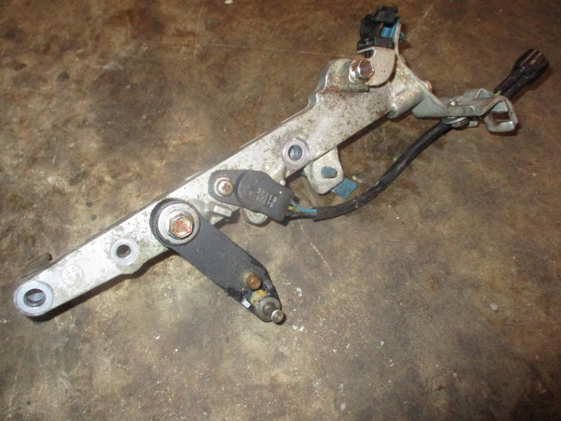 Suzuki DF150 outboard position shift sensor and bracket (13580-93J01)