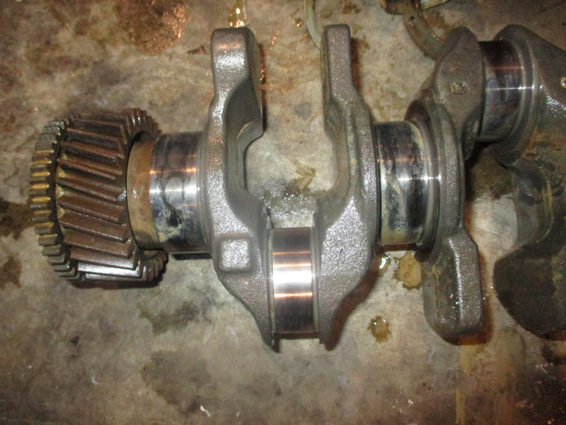 Suzuki DF150 outboard crankshaft (12221-96J00)