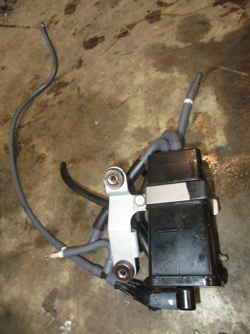 Yamaha 200hp 4 stroke outboard air canister (6P2-24170-00-00)