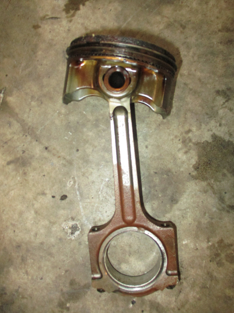 Yamaha 350hp 4 stroke outboard piston and rod (6AW-W1164-00-00)