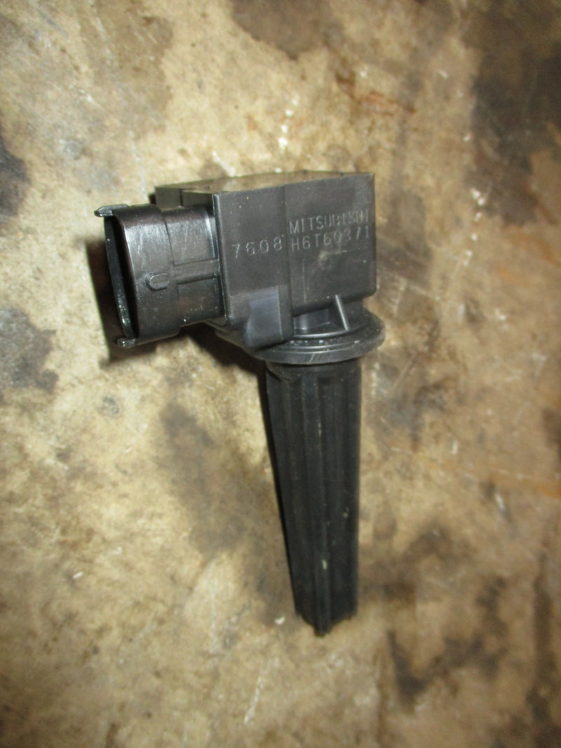 Yamaha 350hp 4 stroke outboard ignition coil / pencil coil (6AW-82310-01-00)