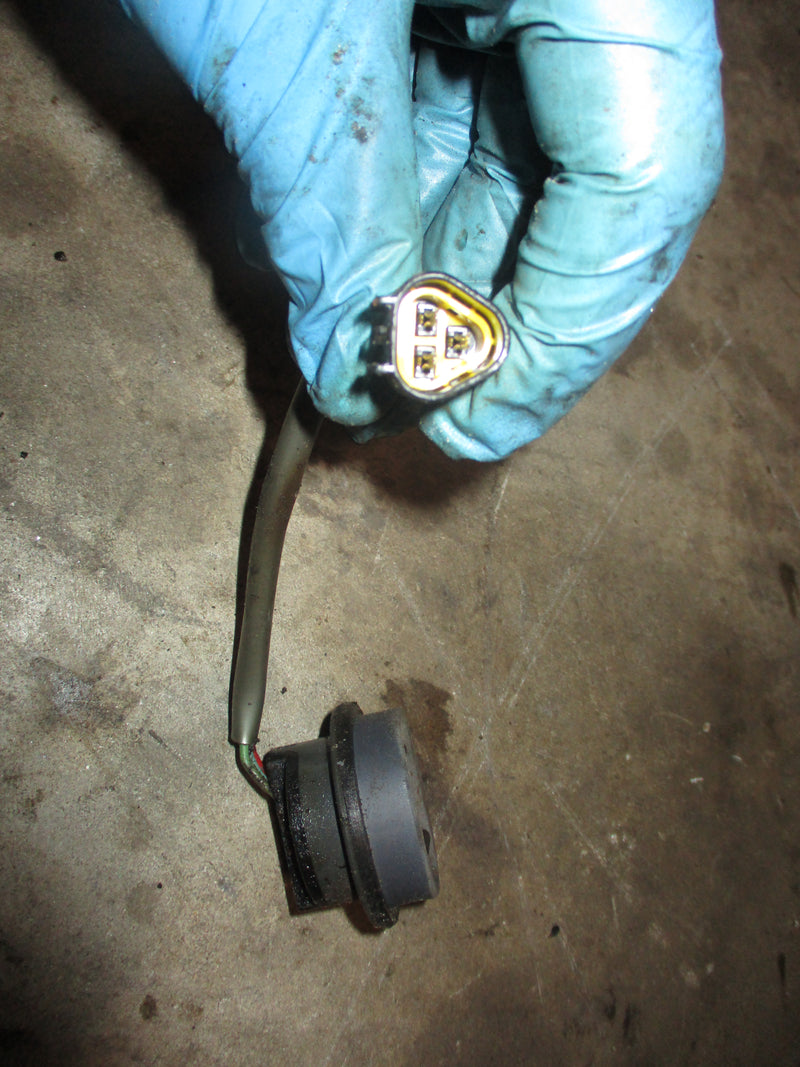 Yamaha 150hp 2 stroke outboard tilt trim switch (6R3-82563-00-00)