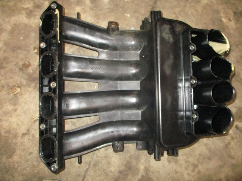 Yamaha 350hp 4 stroke outboard intake manifold (6AW-13641-00-00)
