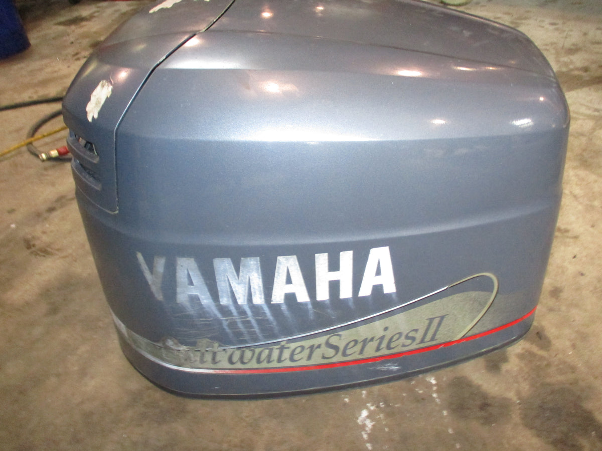 Yamaha 175hp 2 stroke outboard top cowling